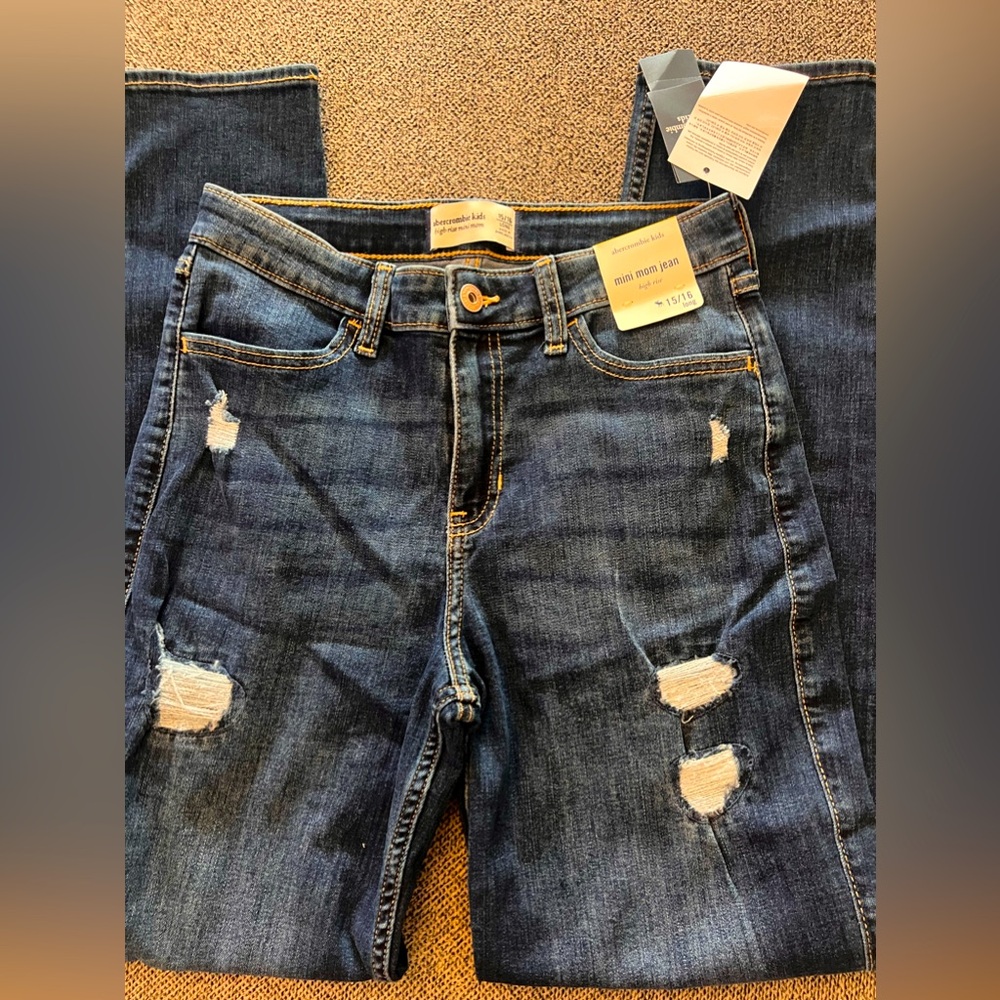 NWT Girls Abercrombie and Fitch mini mom jeans size 15/16 long